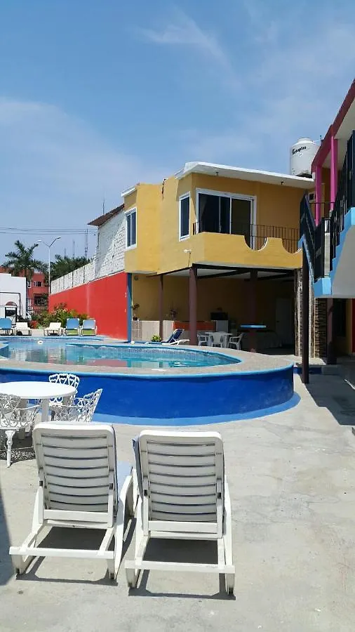 Hotel Lulu Bucerías 3*,